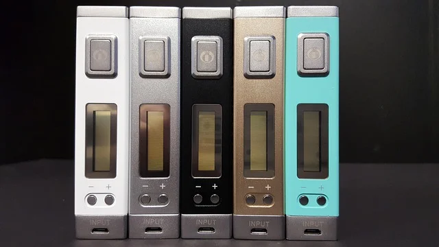 al fakher 8000 australia - Close‑up of Al Fakher Crown Bar 8000 showing Type‑C charging port and LED indicator